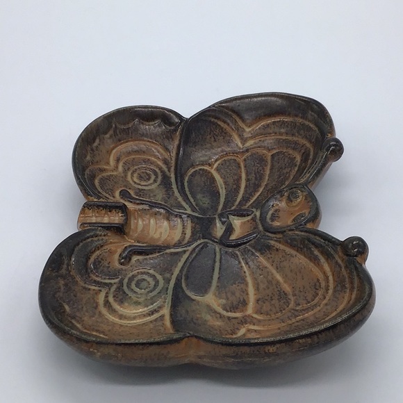 Vintage Ceramic Art Pottery Butterfly Ashtray Trinket Dish - Picture 3 of 4